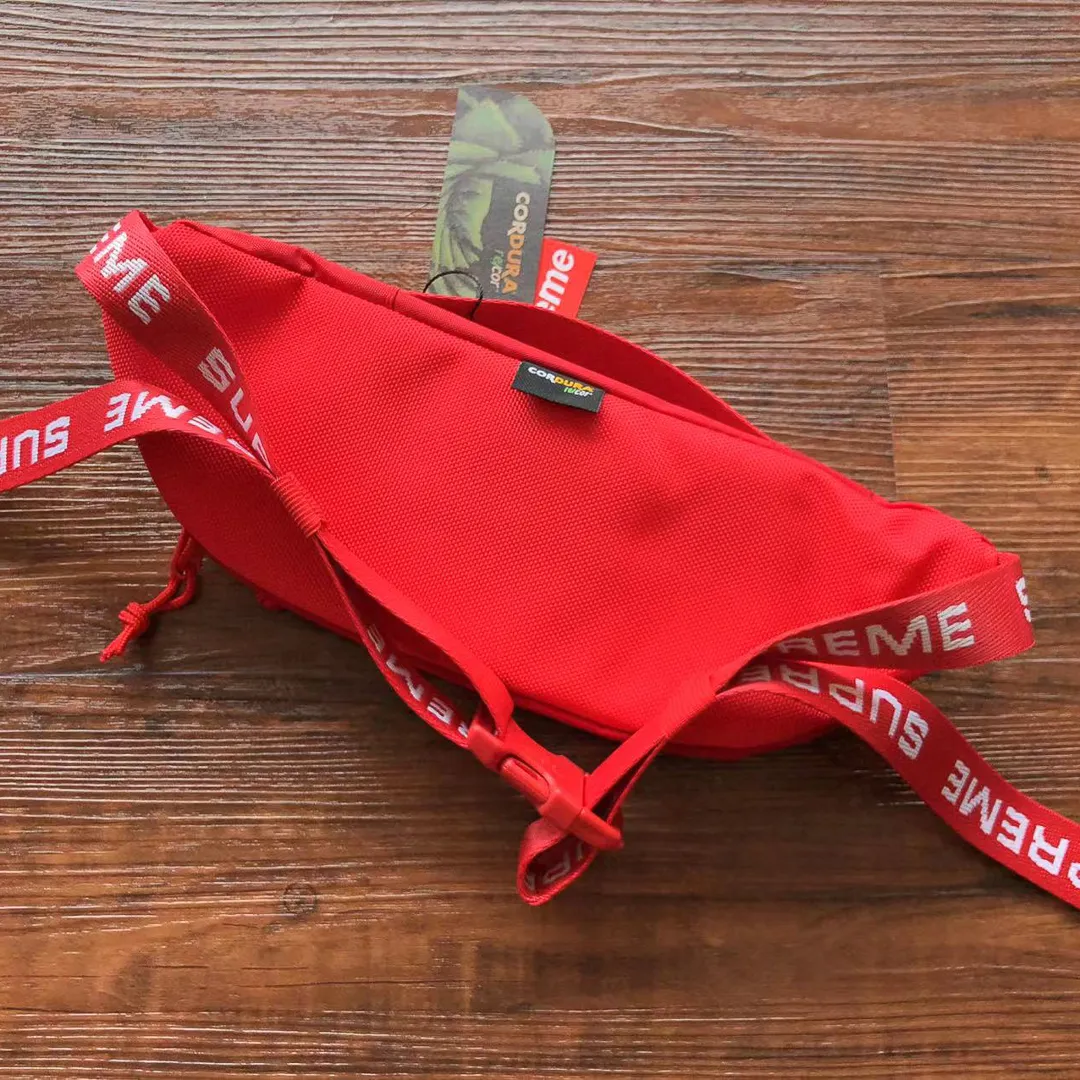 SUPREME Bags - 36 - spm0000237 - Image 3