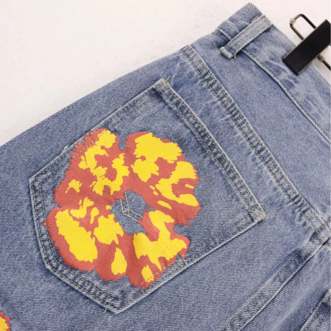 DT x Offset Light Wash Jeans - 125 - dt0000125 - Image 4