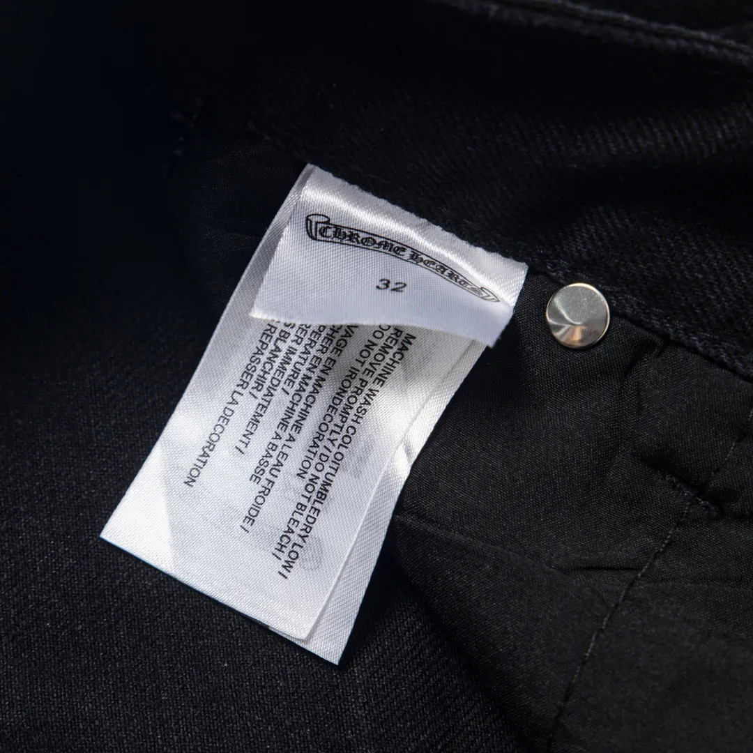 CH Cross Patch Jeans - CH0115 - Image 12